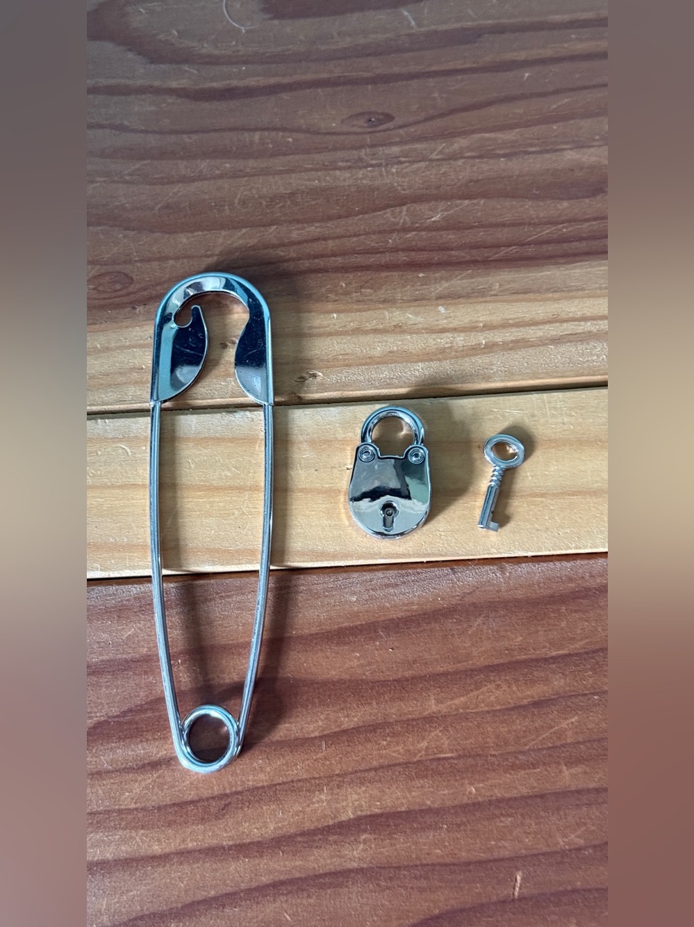 Oversized Safety Pin Lock & Key Charm Set Silver Tone Bag Pendant 5.3” NWT
